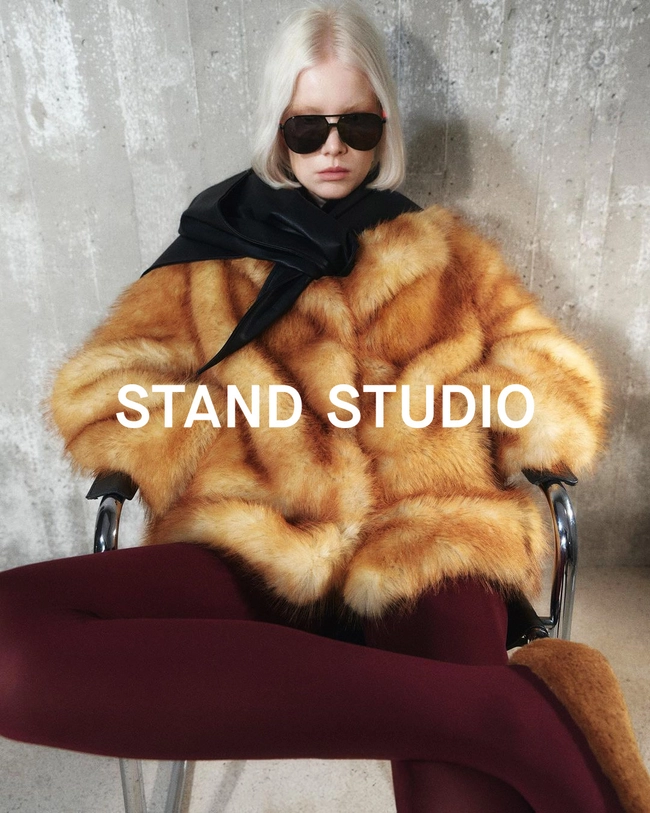 Stand Studio