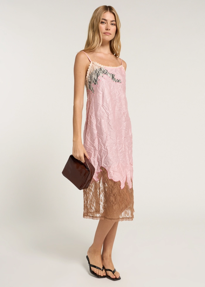 EMBROIDERY LACE DRESS