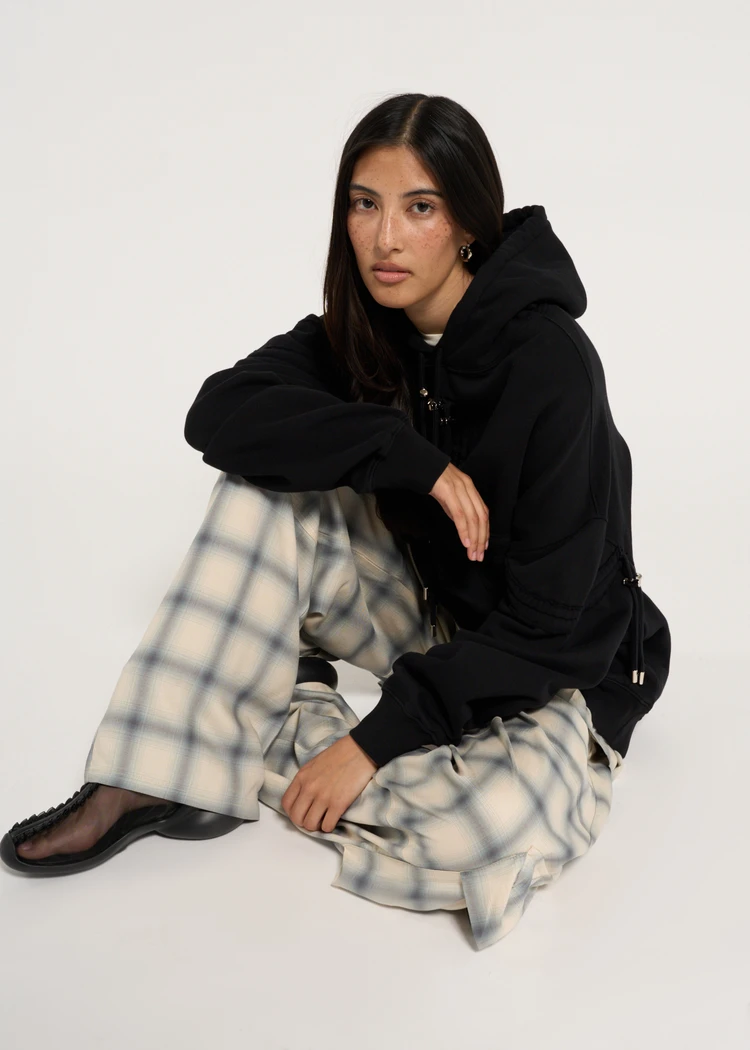 STAR HOODIE IN BLACK | Collina Strada | BNTO